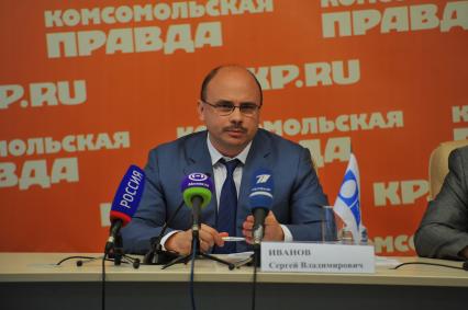 ИД `Комсомольская правда`. Генеральный директор ОАО ОАО `Московская городская телефонная сеть` (МГТС) Иванов Сергей.
