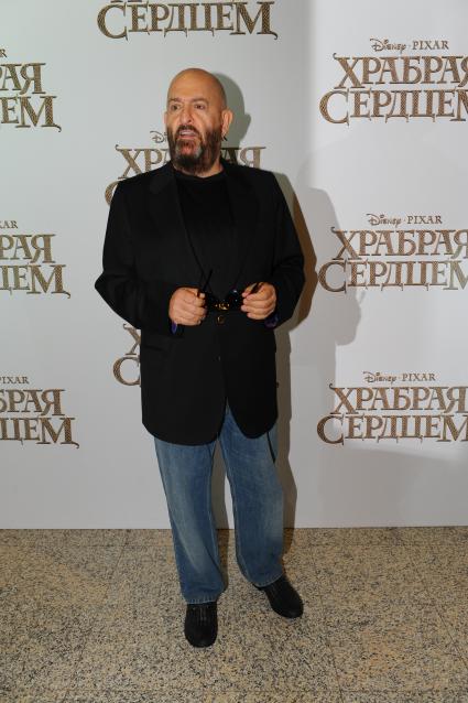 Кинотетар `Октябрь`. Премьера анимационного фильма Disney/Pixar `Храбрая Сердцем`. На снимке: певец Михаил Шуфутинский.