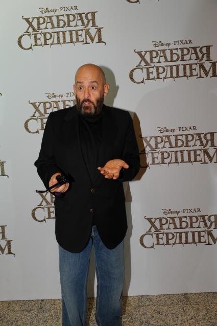 Кинотетар `Октябрь`. Премьера анимационного фильма Disney/Pixar `Храбрая Сердцем`. На снимке: певец Михаил Шуфутинский.