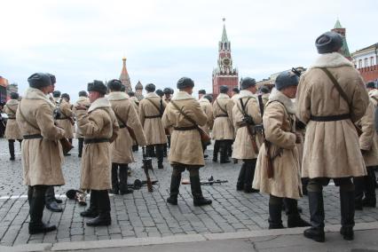 Красная площадь. Торжественное шествие, посвященное 67-й годовщине парада 7 ноября 1941 года.