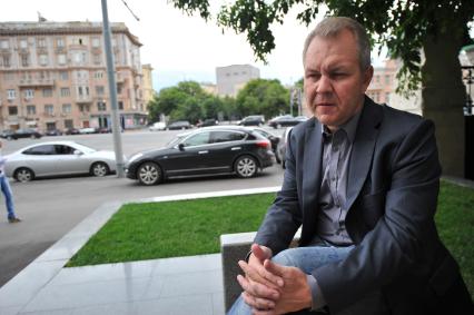 ИД `Комсомольская правда`. Дкономист, социолог и политический деятель Иноземцев Владислав.