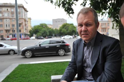 ИД `Комсомольская правда`. Дкономист, социолог и политический деятель Иноземцев Владислав.