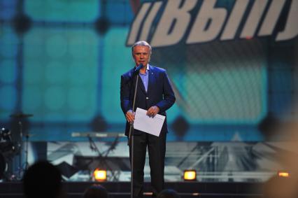 Государственный Кремлевский Дворец.  Бал `Выпускник-2012` На снимке:  первый заместитель председателя Комитета Совета Федерации по социальной политике Вячеслав Фетисов
