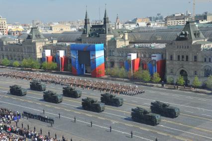 Генеральная репетиция Парада Победы на Красной площади. На снимке: самоходный зенитный ракетно-пушечный комплек Панцирь-С1 (96К6 `Панцирь-С1`).