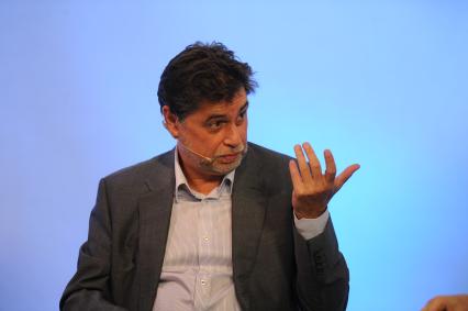 ИД `Комсомольская правда`. Декан факультета государственного управления
Академии Народного Хозяйства при Правительстве РФ Сергей Зуев