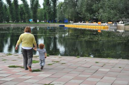 Прогулка с ребенком в ЦПКиО им.Горького.