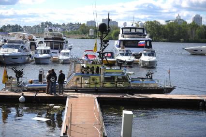 `Московская Выставка Яхт 2012` в Royal Yacht Club .