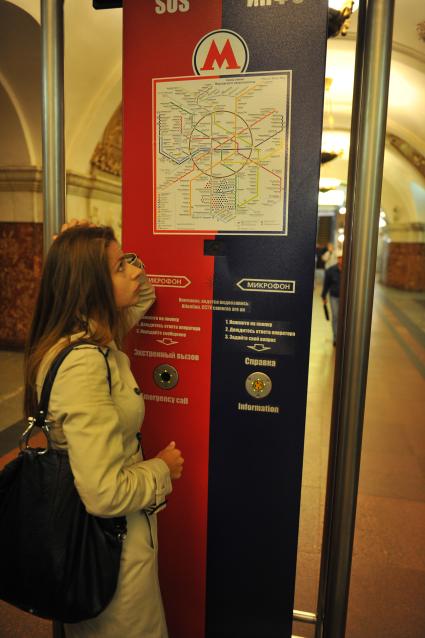 Информационный столб метро