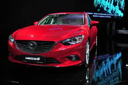 Автомобиль Mazda