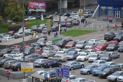 Парковка автомобилей