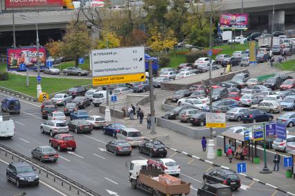 Парковка автомобилей