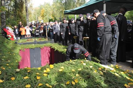 Похороны погибших в ДТП воспитанников детского дома