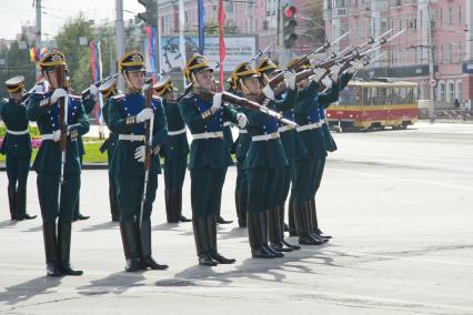 Выступление роты специального караула Президентского полка в Барнауле.