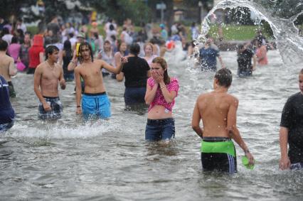 Водная битва на ВВЦ 2012.