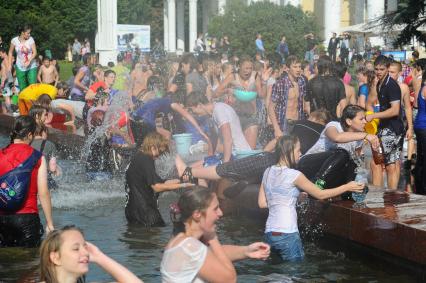 Водная битва на ВВЦ 2012.