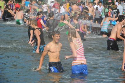 Водная битва на ВВЦ 2012.