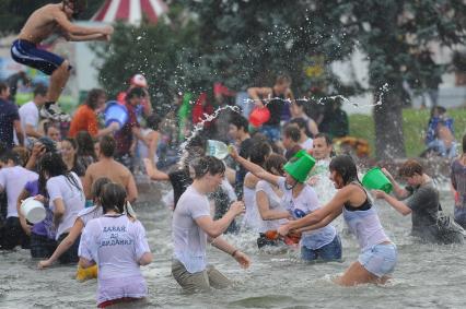 Водная битва на ВВЦ 2012.