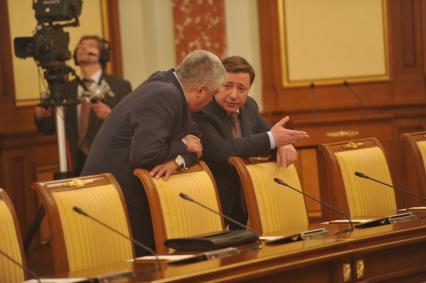 Колокольцев и Хлопонин
Ксения Вдовина