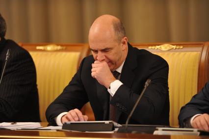 Антон Силуанов
Ксения Вдовина