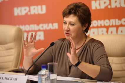 Руководитель Департамента семейной и молодежной политики Москвы Юлия Гримальская на пресс-конференции в ЗАО ИД `Комсомольская правда`.