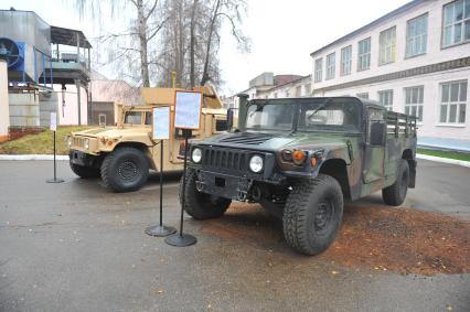 Автомобиль HMMWV



























































Ксения Вдовина