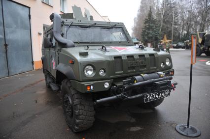 Автомобиль `Рысь`
Ксения Вдовина