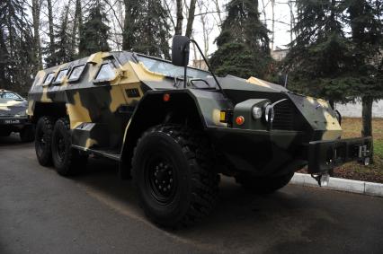 Бронированный автомобиль СБА-60-К2 `Булат`
Ксения Вдовина