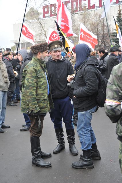 Акция националистов `Русский марш`. На снимке: участники акции.