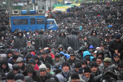 Лужники. Праздничный намаз верующих по случаю празднования мусульманского праздника Курбан-байрам.