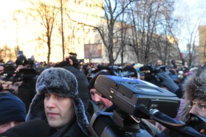 Лубянская площадь. Несанкционированная акция протеста `Марш свободы`. На снимке: основатель `Фонда по борьбе с коррупцией`, руководитель проекта `Роспил`, адвокат Алексей Навальный (слева).