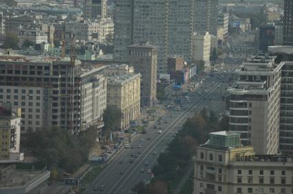 Виды Москвы. Вид с гостиницы `Рэдиссон Ройал` (Рэдиссон-Московская` - бывшая `Украина`) на улицу Новый Арбат.