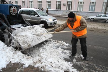 Минск. Снегоуборочная техника.