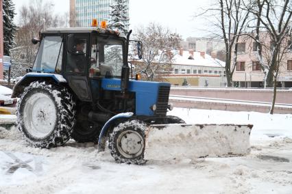 Минск. Снегоуборочная техника.