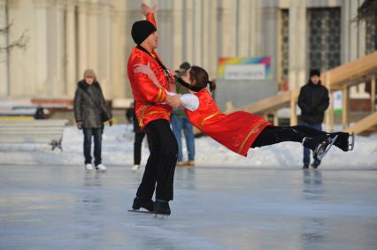 Открытие бесплатного катка на ВВЦ.