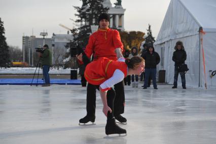 Открытие бесплатного катка на ВВЦ.