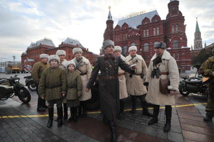 Красная площадь. Генеральная репетиция торжественного марша, посвященного параду войск на Красной площади 7 ноября 1941 года.