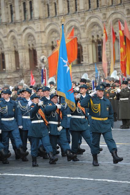 Красная площадь. Генеральная репетиция торжественного марша, посвященного параду войск на Красной площади 7 ноября 1941 года.