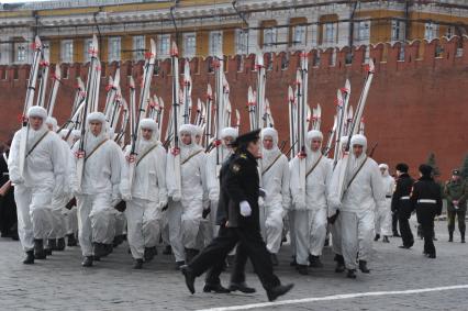 Красная площадь. Генеральная репетиция торжественного марша, посвященного параду войск на Красной площади 7 ноября 1941 года.