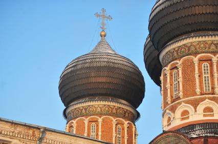 Храм Покрова Пресвятой Богородицы в Измайлове. На снимке: купол.