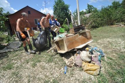 Последствия наводнения в Крымске.