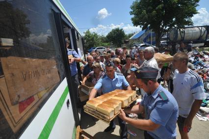 Последствия наводнения в Крымске. Гуманитарная помощь.