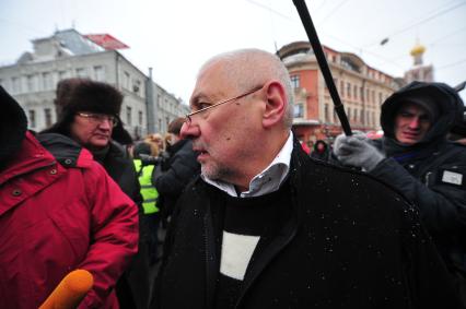 Шествие оппозиции `Марш против подлецов`. Шествие против `закона Димы Яковлева`, запретившего усыновление гражданами США российских сирот. Акция прошла от Пушкинской площади до проспекта Сахарова. На снимке: политолог Глеб Павловский.