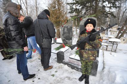 Могила лейтенанта, сотрудника спецподразделения `Альфа` Виктора Шатских, погибшего 13 января 1991 года в Вильнюсе . Награждён орденом Красного Знамени (посмертно).