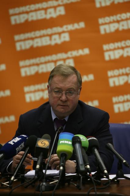 ИД `Комсомольская правда`. Пресс-центр. На снимке: председатель Счетной палаты РФ Сергей Степашин.