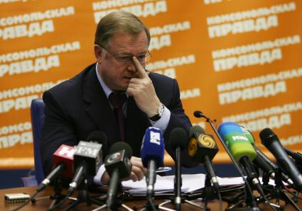 ИД `Комсомольская правда`. Пресс-центр. На снимке: председатель Счетной палаты РФ Сергей Степашин.