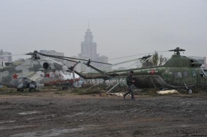 Аэродром на Ходынском поле. На снимке: старые веролеты.