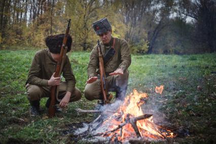 Реконструкция эпизода сражений 1918 года в рамках военно-исторического фестиваля `Там вдали, за рекой`, посвященного Гражданской войне.