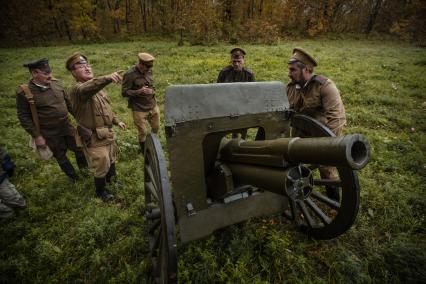 Реконструкция эпизода сражений 1918 года в рамках военно-исторического фестиваля `Там вдали, за рекой`, посвященного Гражданской войне.