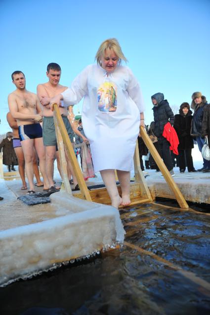 Крещение Господне. Крещенское купание.