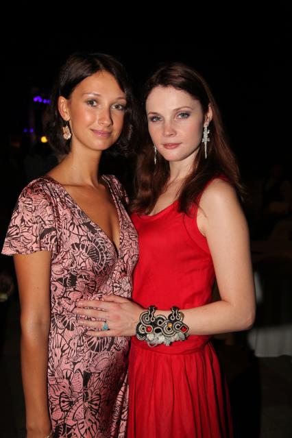 Диск57. \"Кинотавр\" 2010 год. На снимке: актрисы Вуличенко Екатерина и Цветаева Анастасия